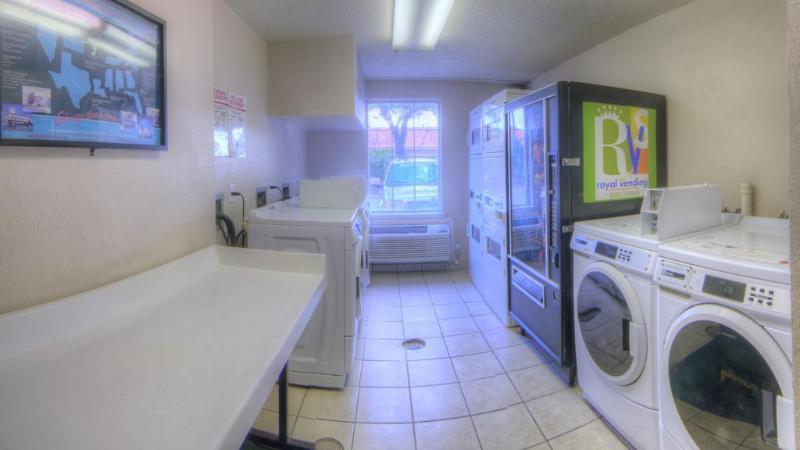 Intown Suites Extended Stay Select Orlando Fl - Ucf Alafaya Bagian luar foto